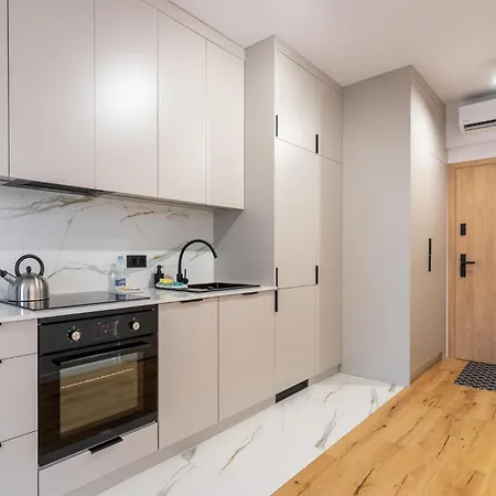 Global Park Deluxe By Bookinghost *