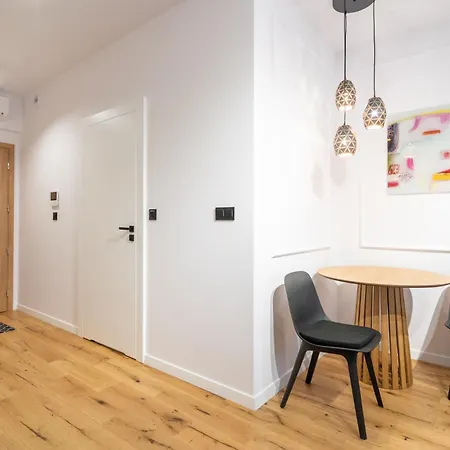 Global Park Deluxe By Bookinghost *